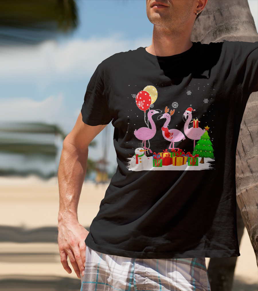 Three Flamingos Xmas Santa With Christmas Tree Presents Snowman Balloons T-Shirt