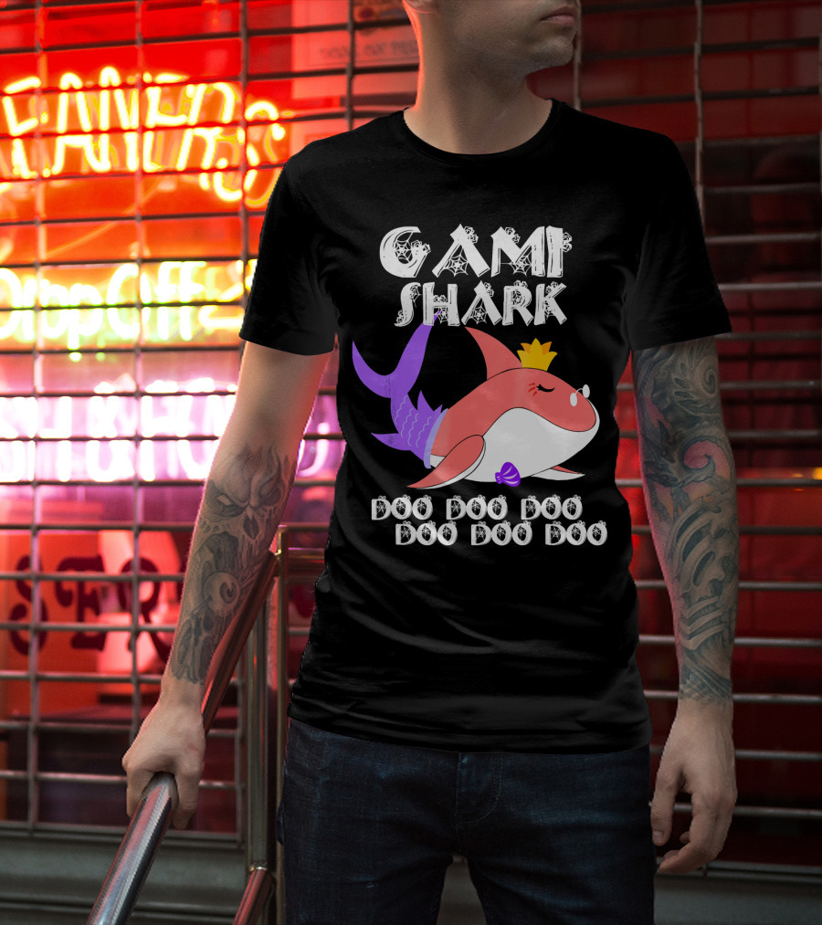 Gami Shark Doo Doo Doo Cute Crowned Shark With Purple Fins T-Shirt