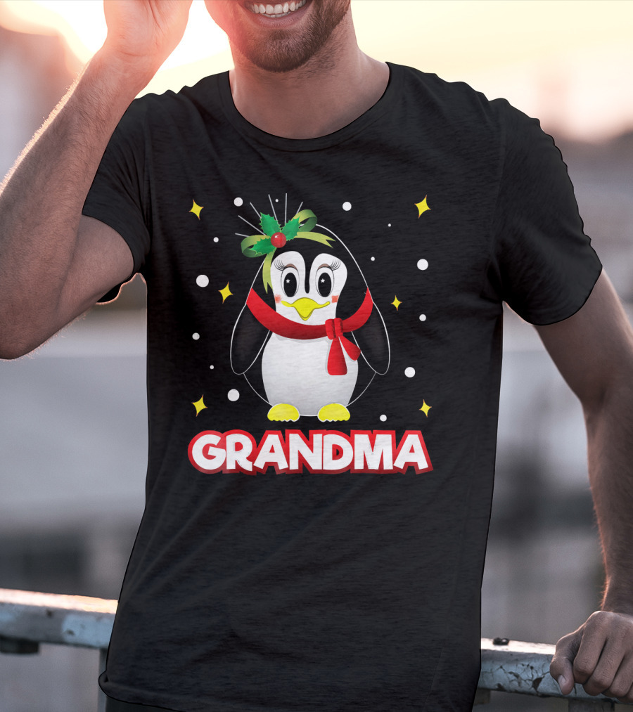 Grandma Penguin Festive Christmas Family T-Shirt