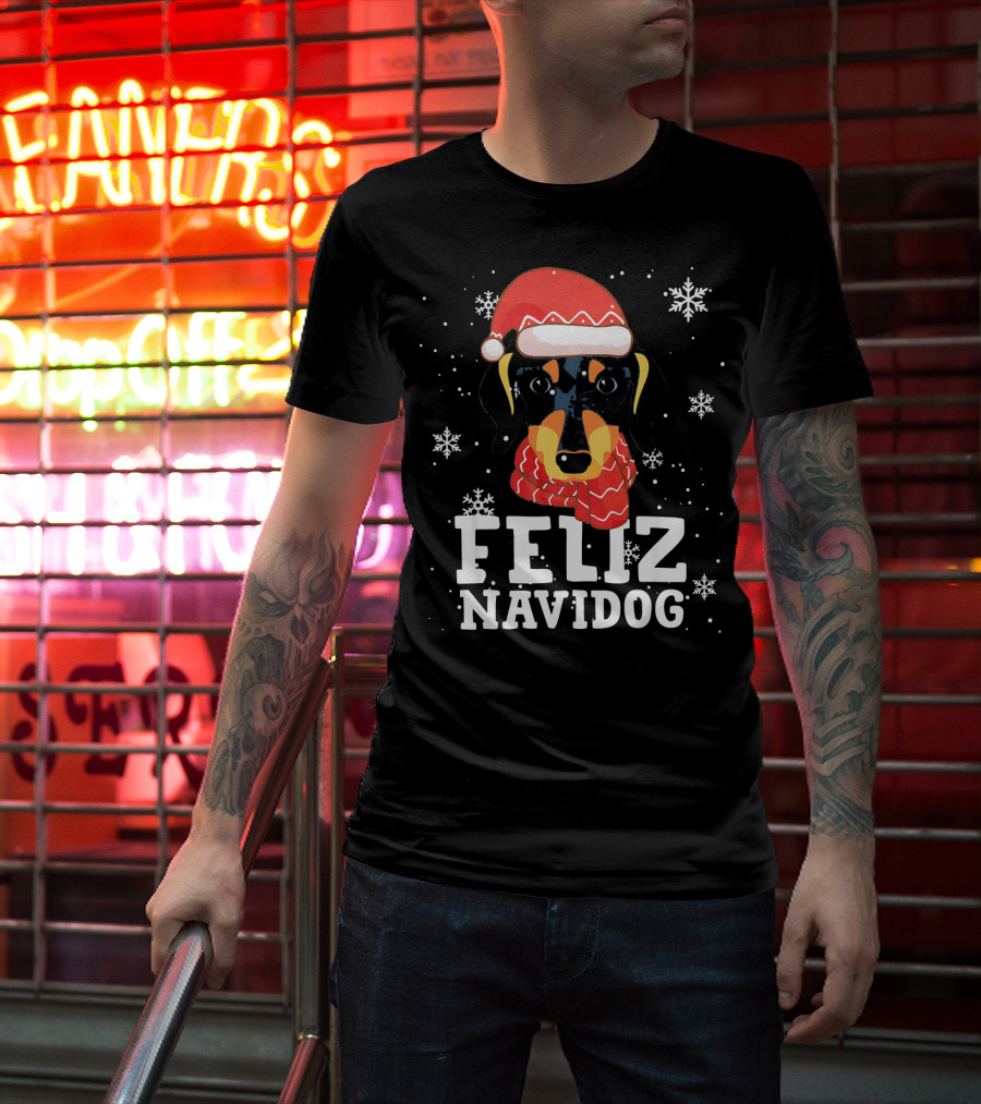 Feliz Navidog Dachshund Dog Christmas Snowflakes Santa Hat Scarf T-Shirt