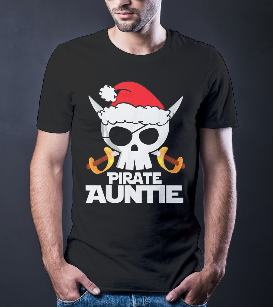 Pirate Auntie Christmas Skull Santa Hat Funny T-Shirt