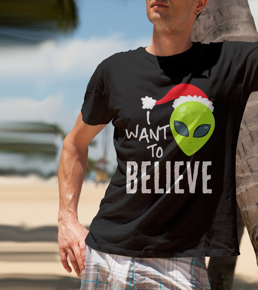 I Want To Believe Alien Santa Hat Christmas UFO T-Shirt
