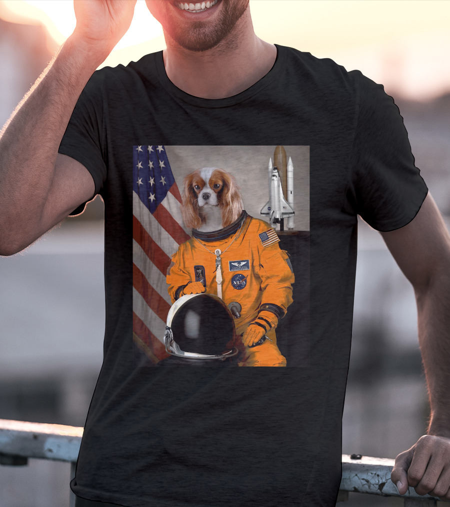 Cavalier King Charles Spaniel NASA Astronaut With American Flag And Space Shuttle T-Shirt