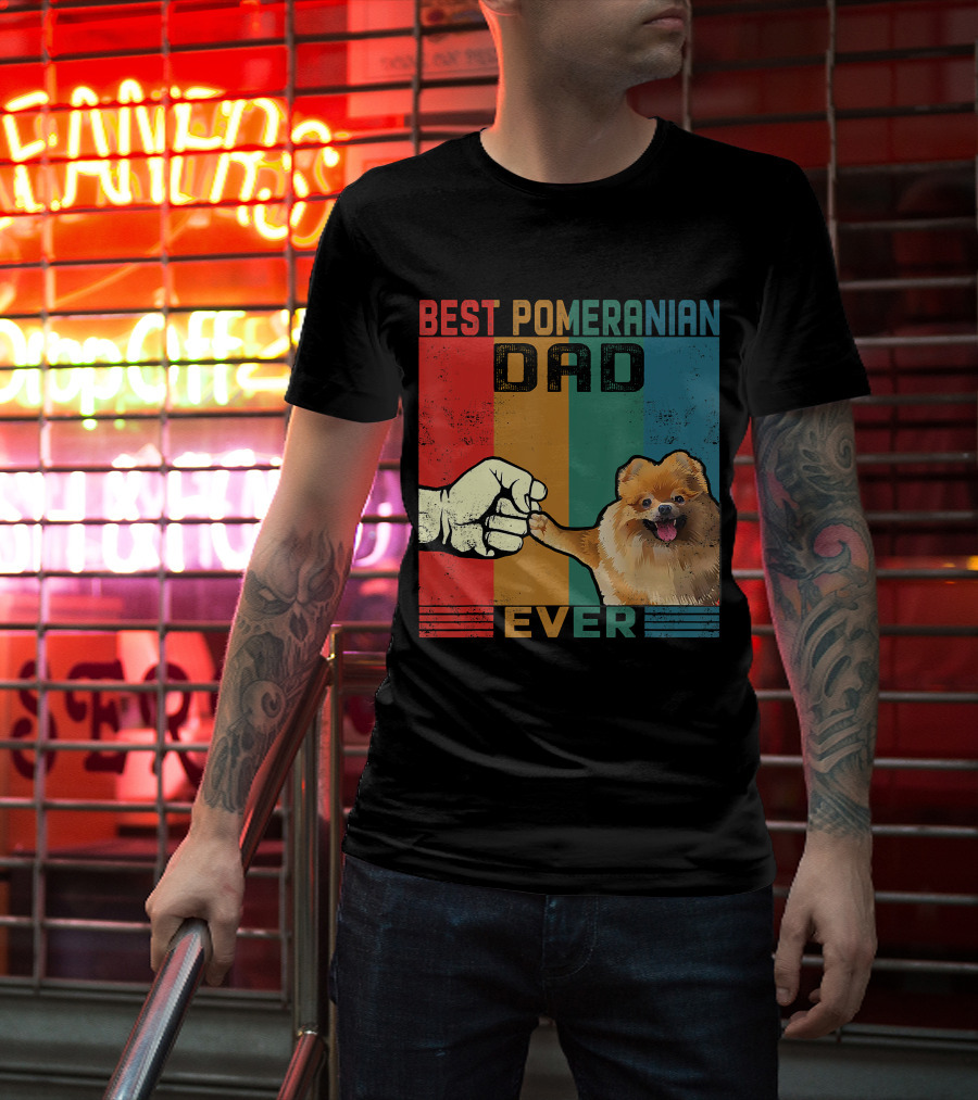 Best Pomeranian Dad Ever Vintage Fist Bump T-Shirt