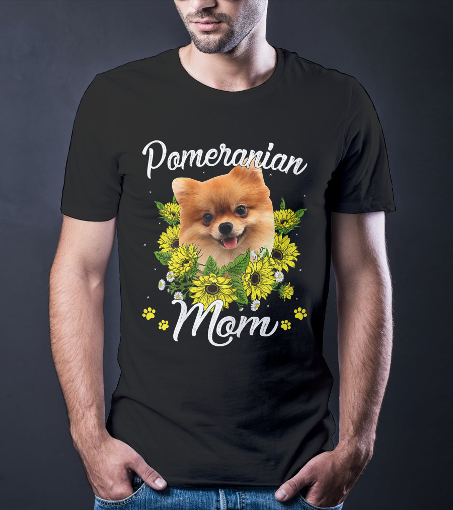 Pomeranian Mom Sunflowers Mother's Day T-Shirt