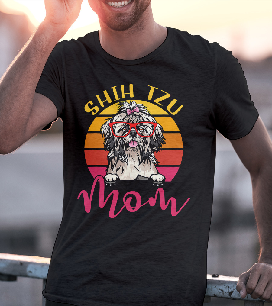 Shih Tzu Mom Retro Vintage Funny Dog Mama Mothers T-Shirt