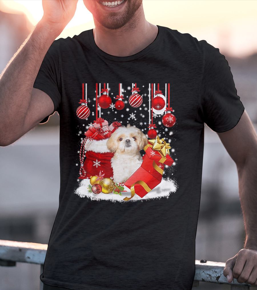 Shih Tzu Christmas Holiday Decorations With Dog And Festive Snow Ornaments T-Shirt