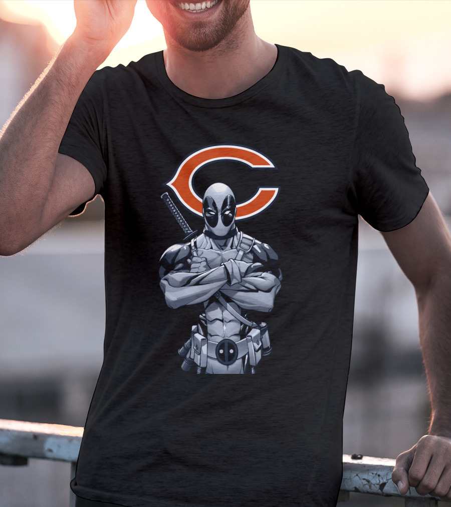 Chicago Bears Deadpool Crossover T-Shirt