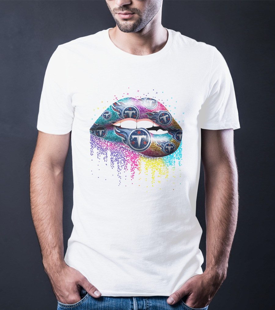 Lips With Glittering Tennessee Titans Logos And Stars T-Shirt